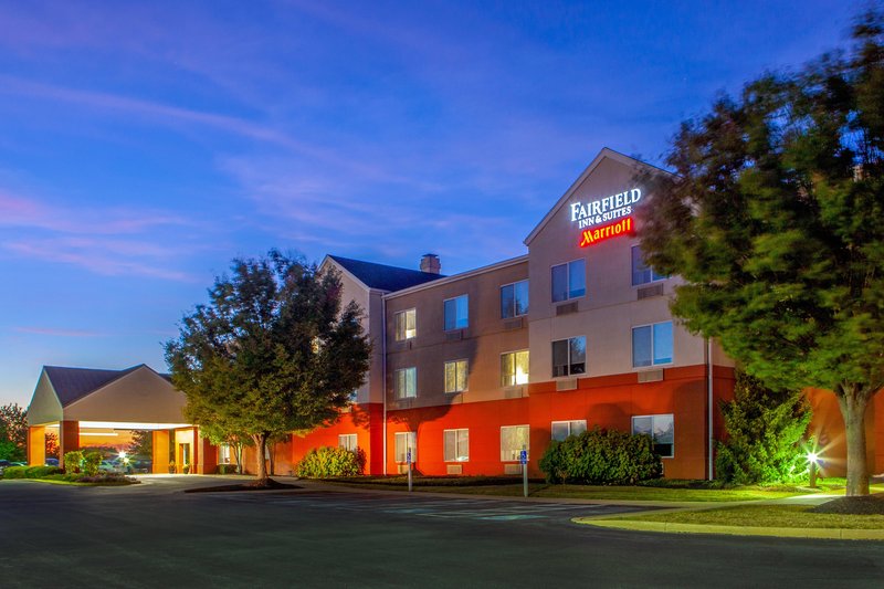 fairfield inn and suites by marriott lancaster