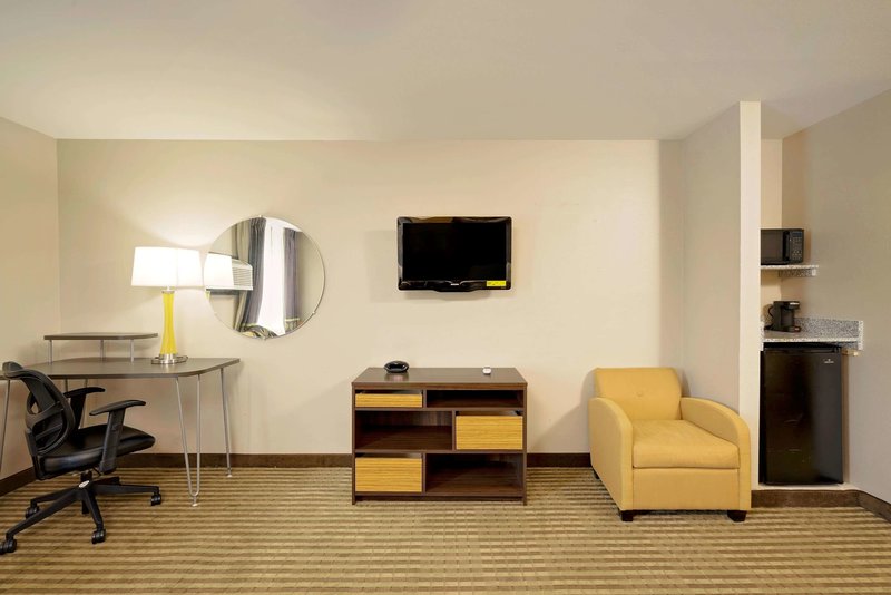 super 8 by wyndham lexington hamburg area
