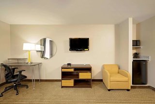 super 8 by wyndham lexington hamburg area