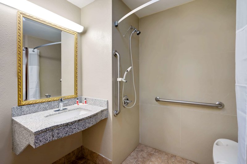 super 8 by wyndham lexington hamburg area