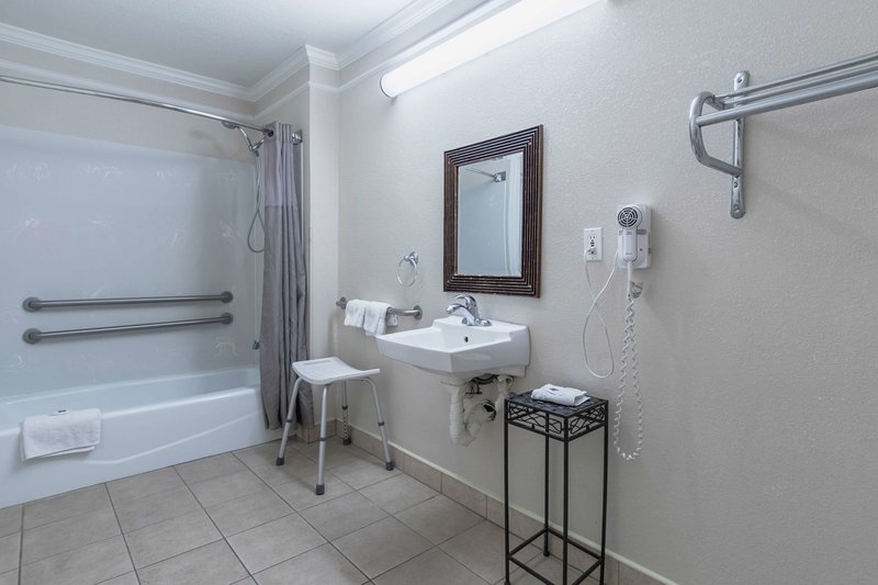 motel 6 kingsburg ca