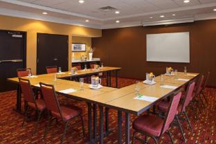 courtyard by marriott london