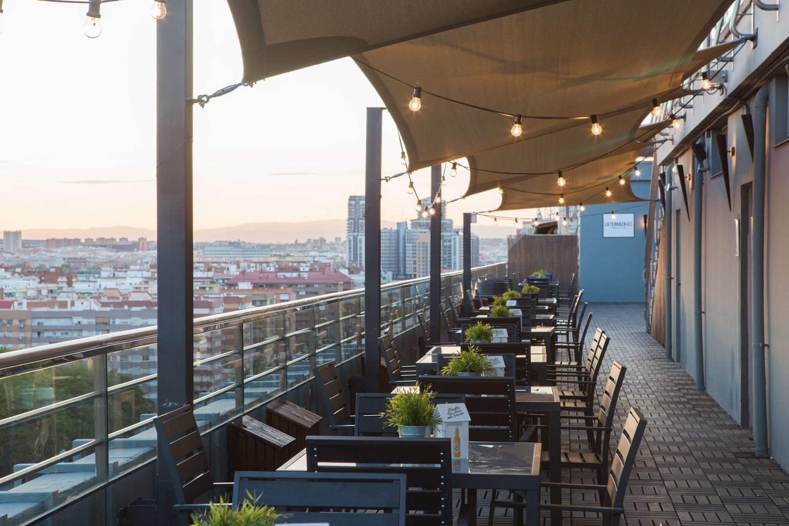 novotel valencia lavant