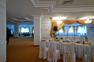 Hotel Bratislava,In Kiev (Dniprovs'kyi District),4 star