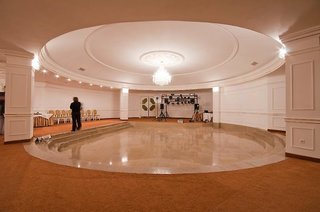 Hotel Bratislava,In Kiev (Dniprovs'kyi District),4 star