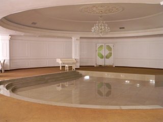 Hotel Bratislava,In Kiev (Dniprovs'kyi District),4 star