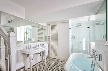 chateau hotel and spa grand barrail