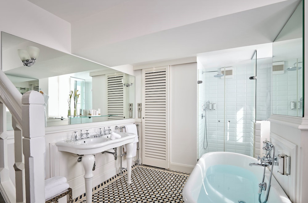 chateau hotel and spa grand barrail