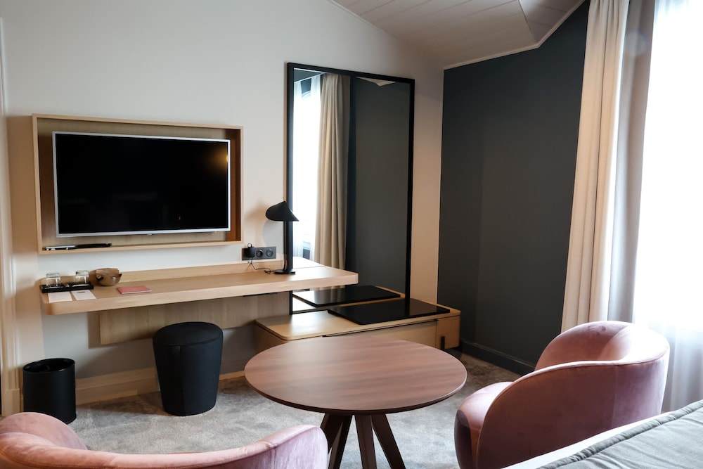 chateau hotel and spa grand barrail