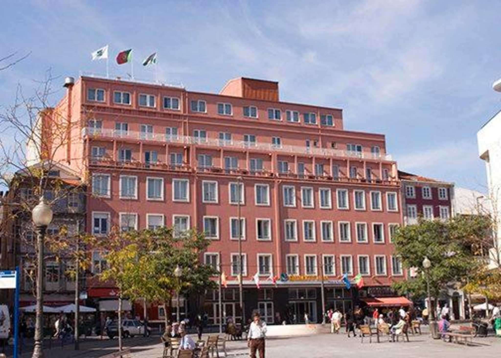 legendary porto hotel