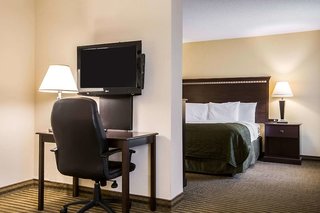 Quality Inn & Suites Greenville - Haywood Mall,Greenville - Spartanburg>>Greenville,3 star