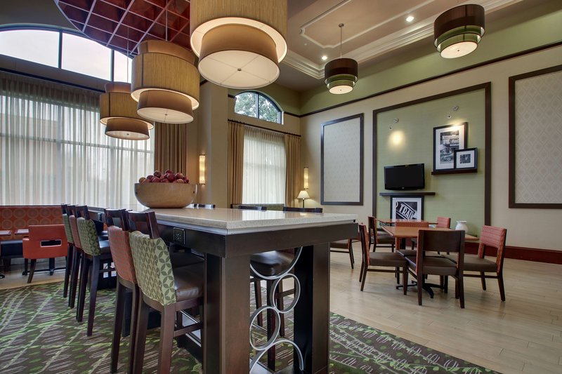 hampton inn and suites spartanburg i 26 westgate mall