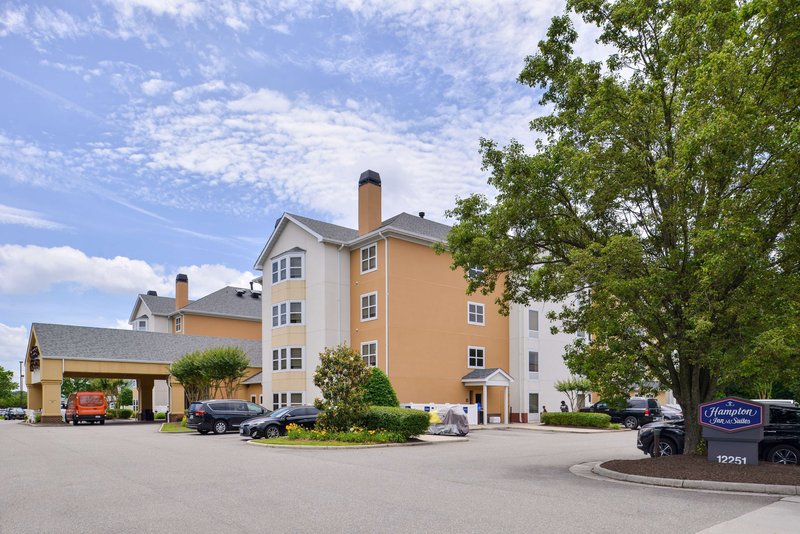 Hampton Inn & Suites Newport News (Oyster Point)