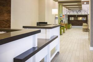 Holiday Inn Salem - I-93 At Exit 2 By Ihg,Lawrence>>Boston,3 star