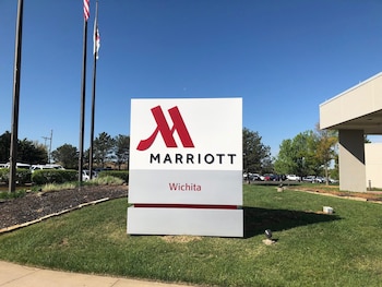Marriott Wichita,Wichita>>Sedgwick,4 star