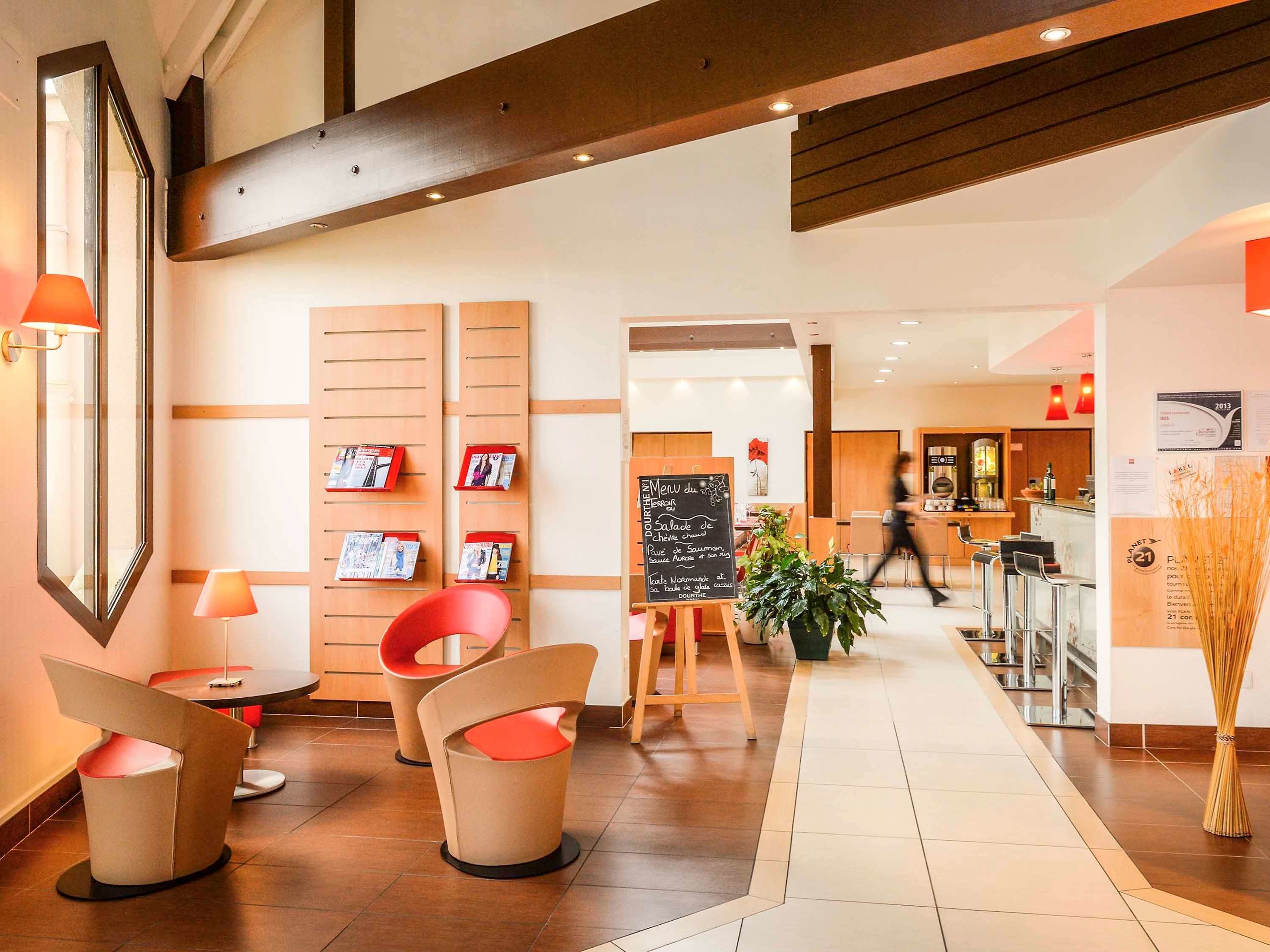 ibis saint lo la chevalerie