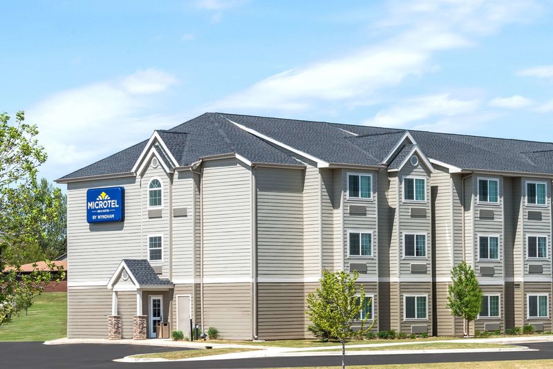 Microtel Inn & Suites By Wyndham Dickinson