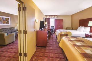 majestica inn and suites