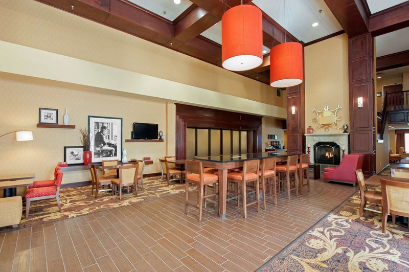 hampton inn and suites cleveland southeast streetsboro