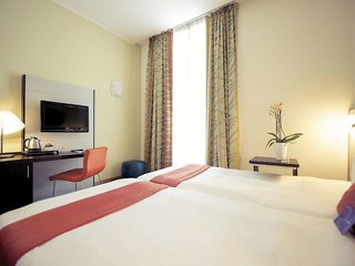 mercure napoli centro angioino