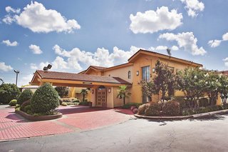 howard johnson by wyndham columbus fort moore