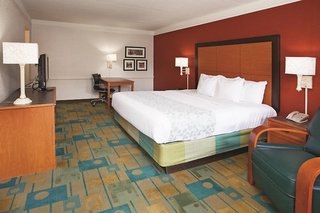 Howard Johnson By Wyndham Columbus Fort Moore,Georgia>>Columbus,3 star