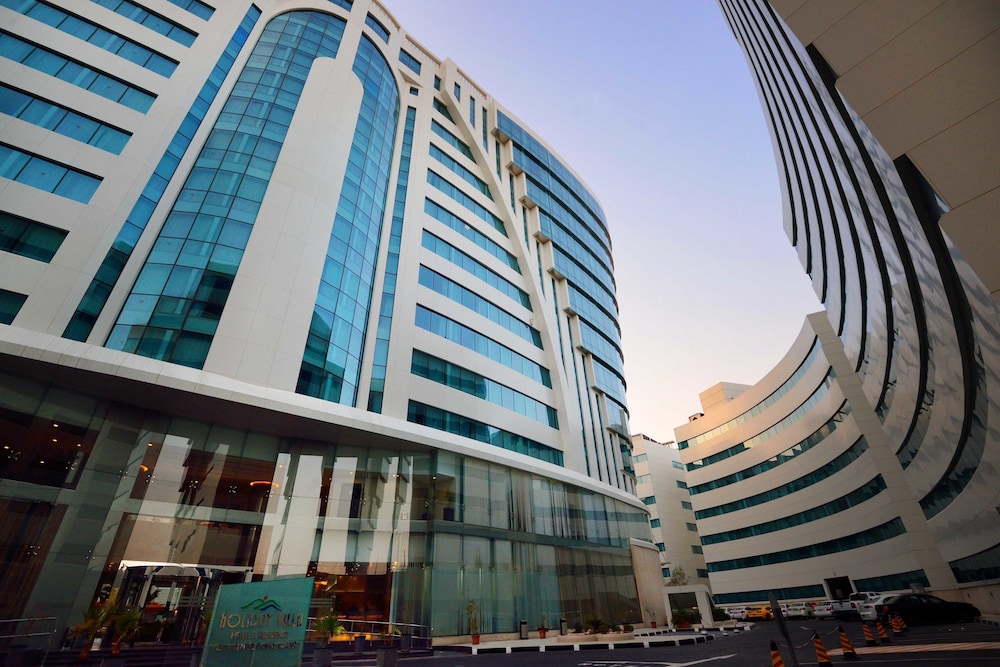 holiday villa hotel and residence city centre doha