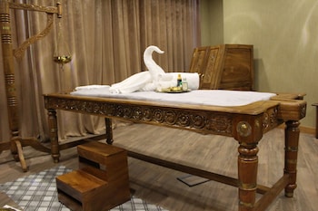 holiday villa hotel and residence city centre doha