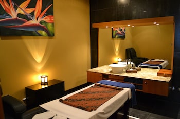 holiday villa hotel and residence city centre doha