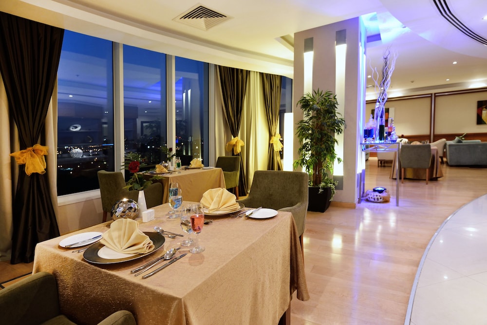 holiday villa hotel and residence city centre doha