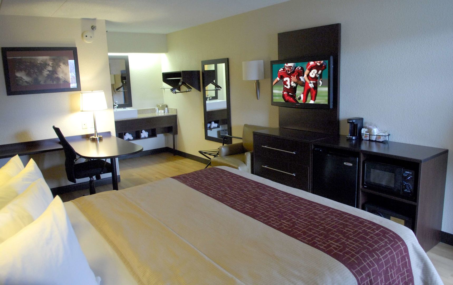 red roof inn plus washington dc manassas