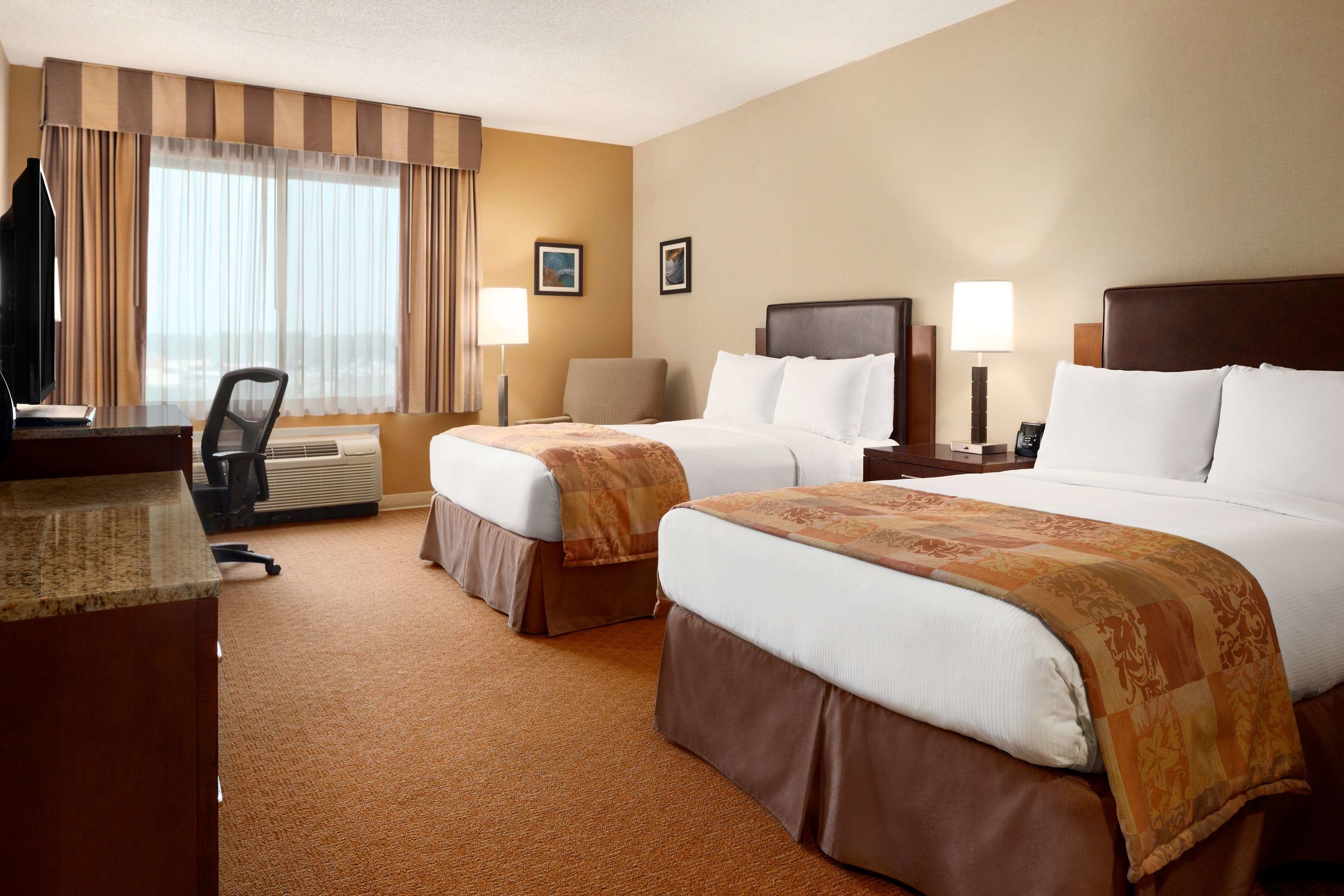 delta hotels by marriott toledo
