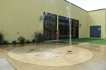 holiday inn hotel and suites charleston west by ihg