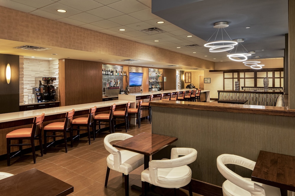 holiday inn hotel and suites charleston west by ihg