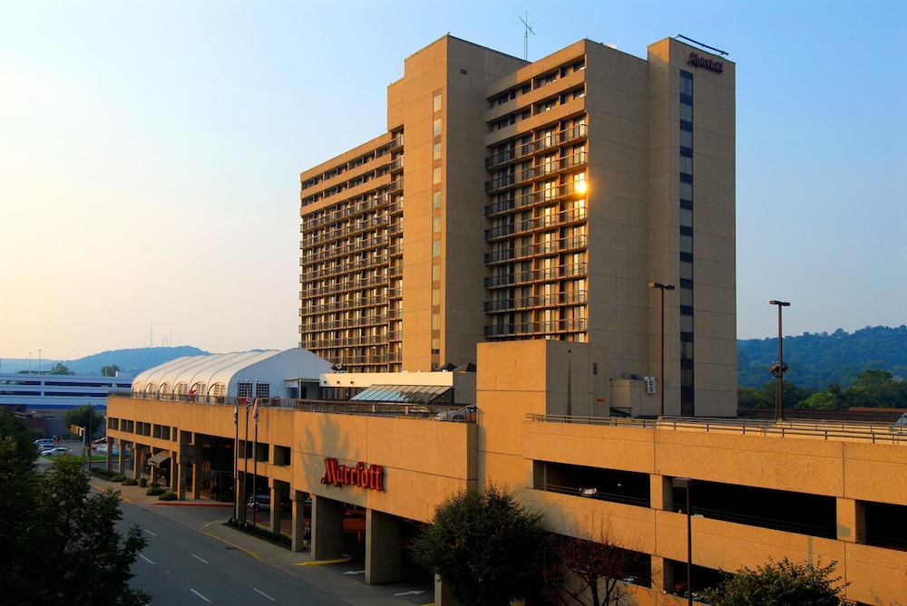 charleston marriott town center