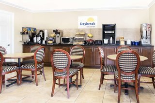 days inn by wyndham kingman east