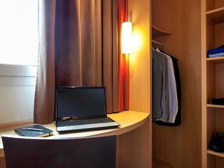 ibis biarritz anglet aeroport
