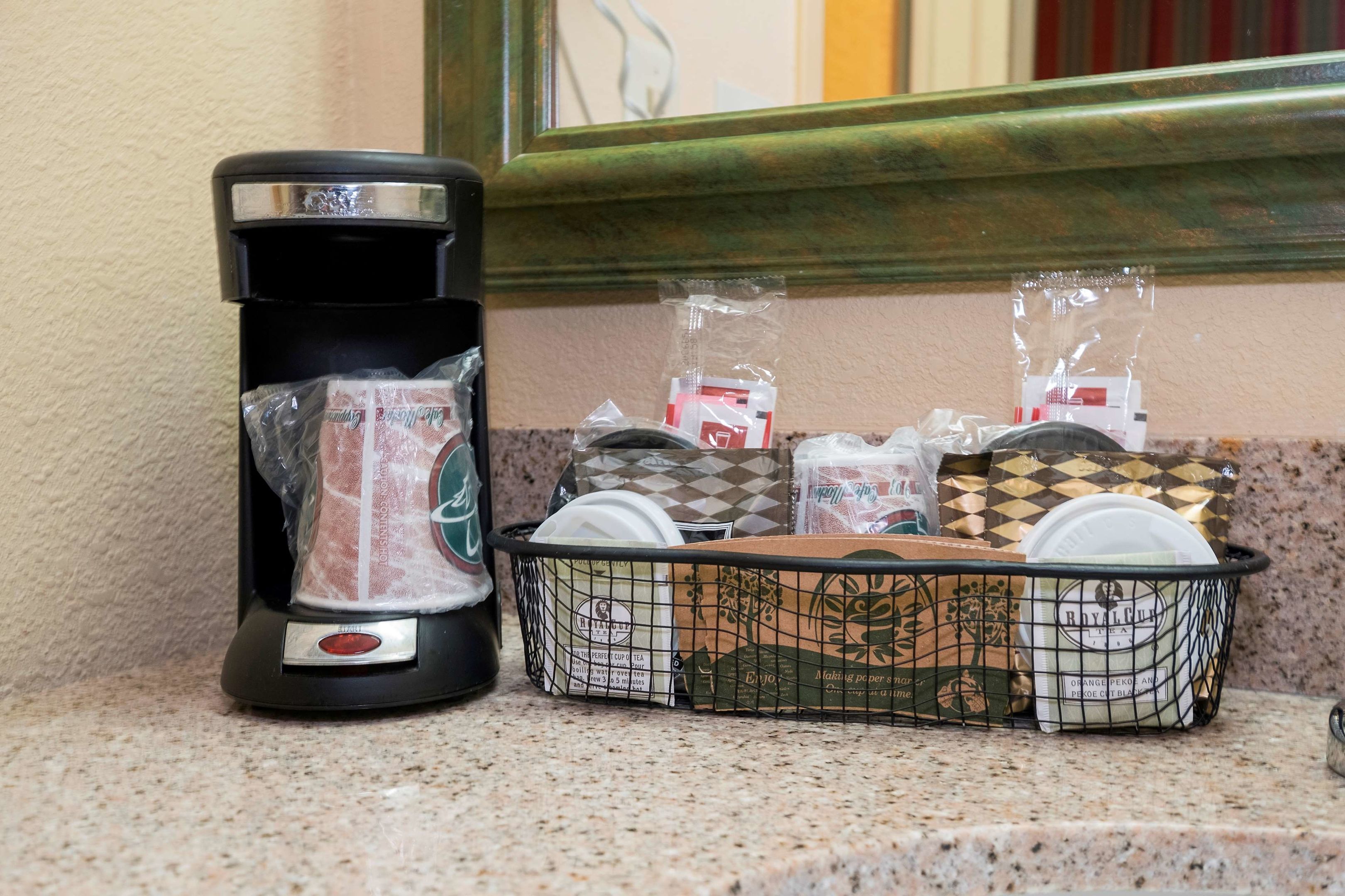 red roof inn augusta washington road