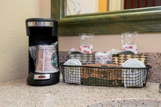 red roof inn augusta washington road