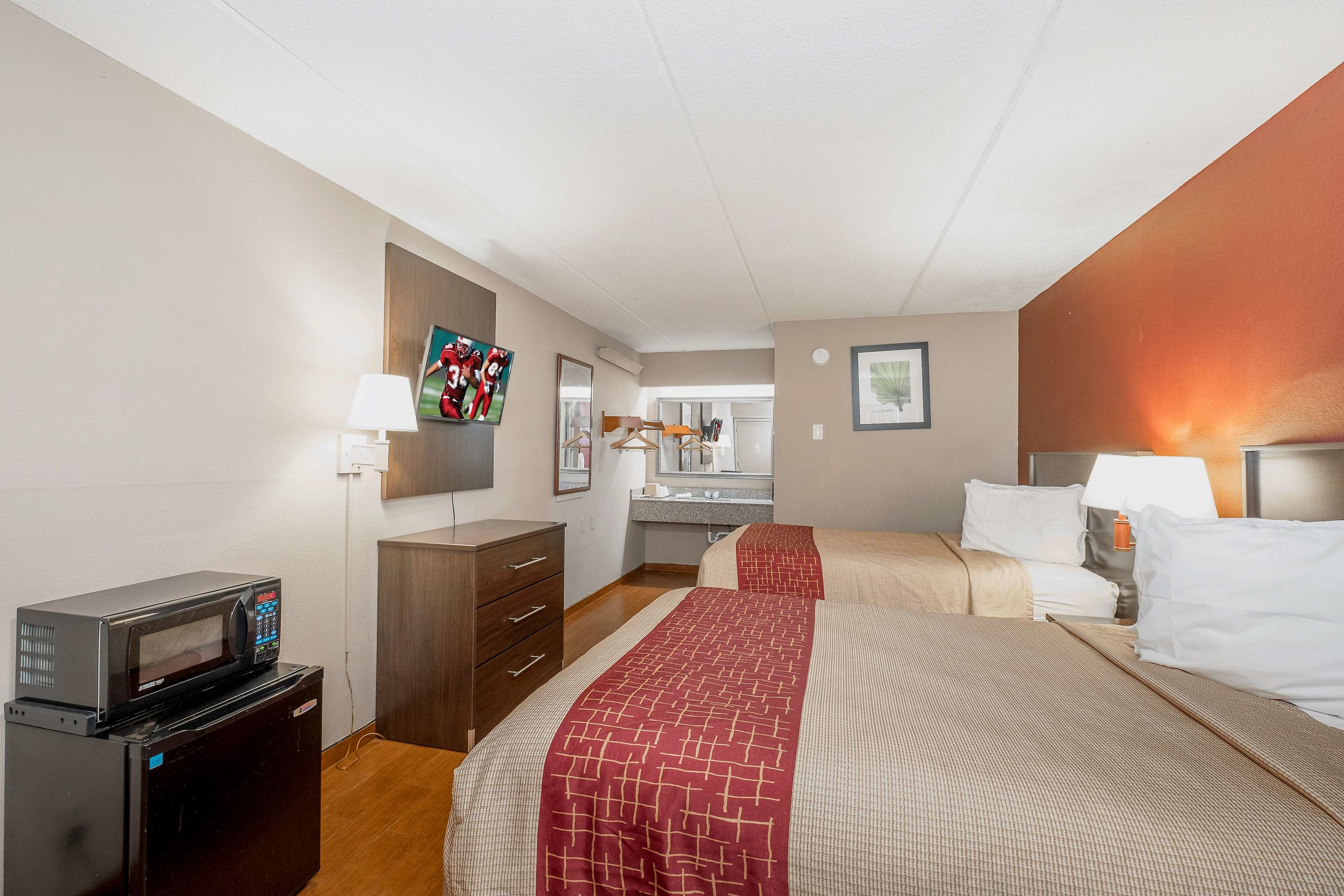 red roof inn jackson downtown fairgrounds