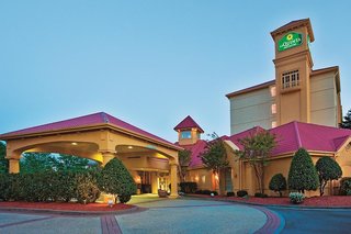 La Quinta Inn & Suites By Wyndham Winston-Salem,Winston-Salem>>Winston - Salem,3 star