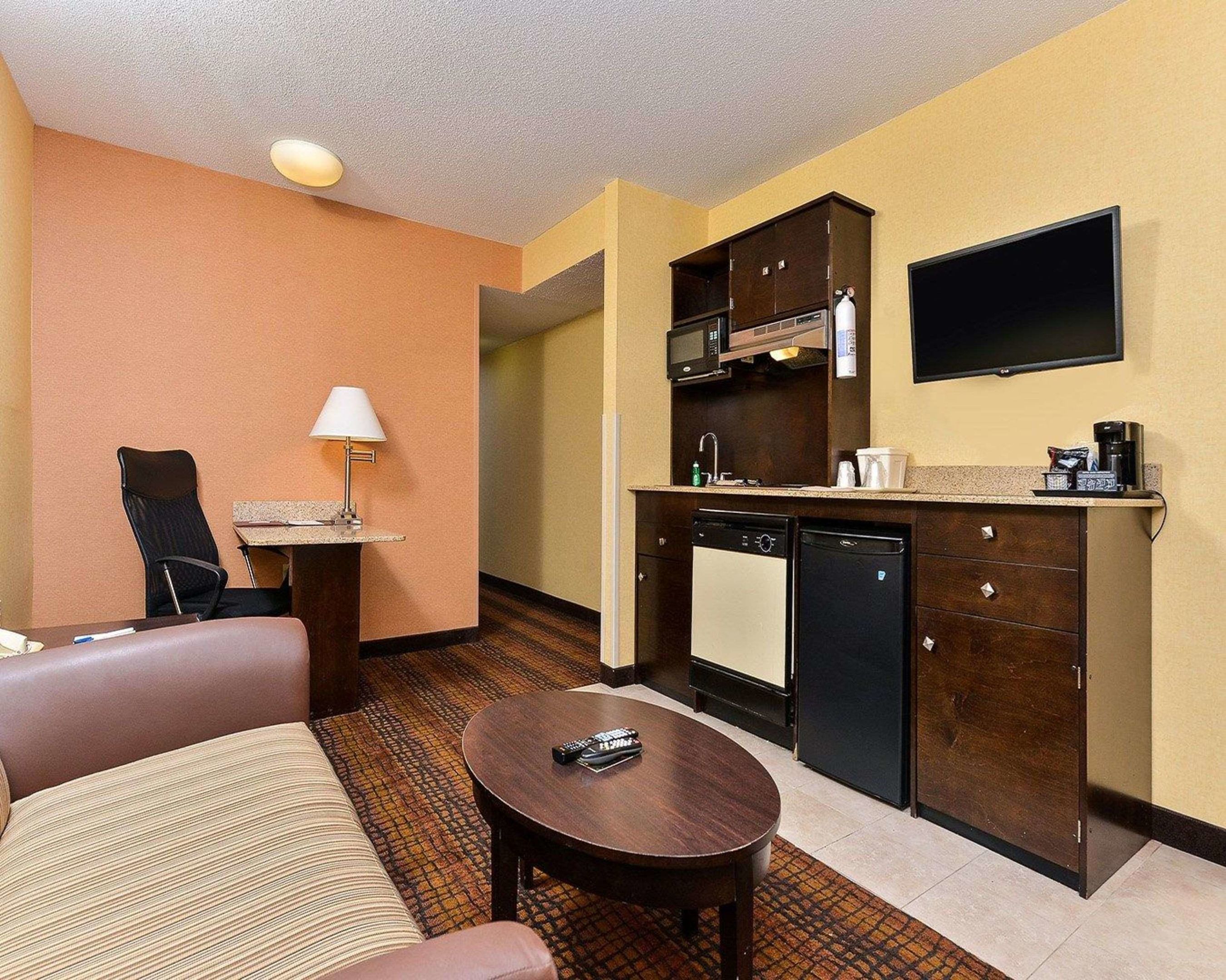 latitude suites tinton falls eatontown bw premier collection