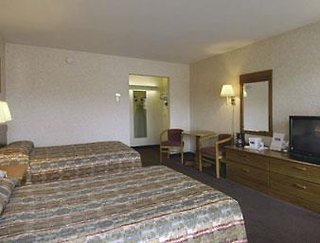 Howard Johnson By Wyndham Springfield,Hampden County>>Hampden,2 star