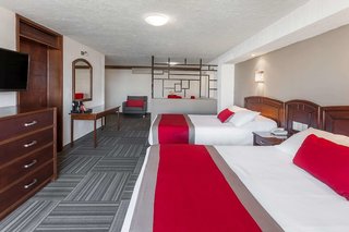 ramada plaza leon
