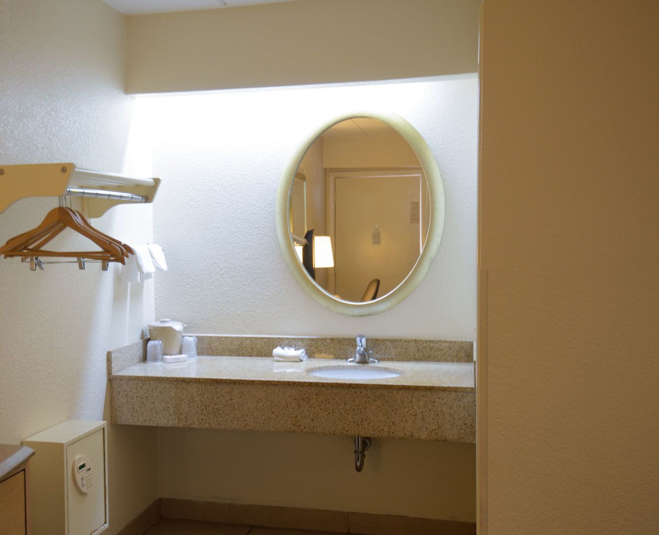 red roof inn lafayette la