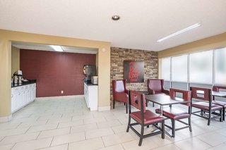 red roof inn acworth emerson lakepoint south