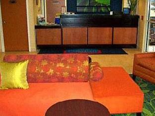 fairfield inn and suites lincoln