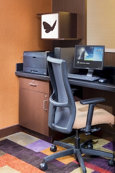 fairfield inn and suites lincoln