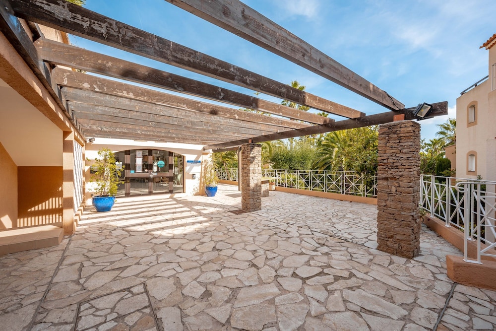 pierre and vacances residence lanse de pramousquier