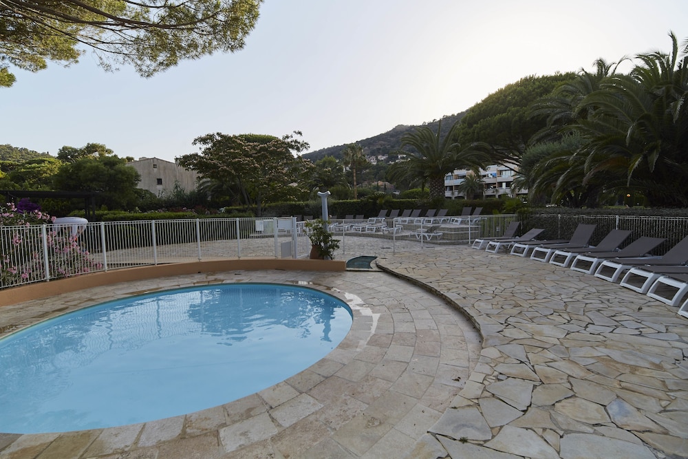 pierre and vacances residence lanse de pramousquier